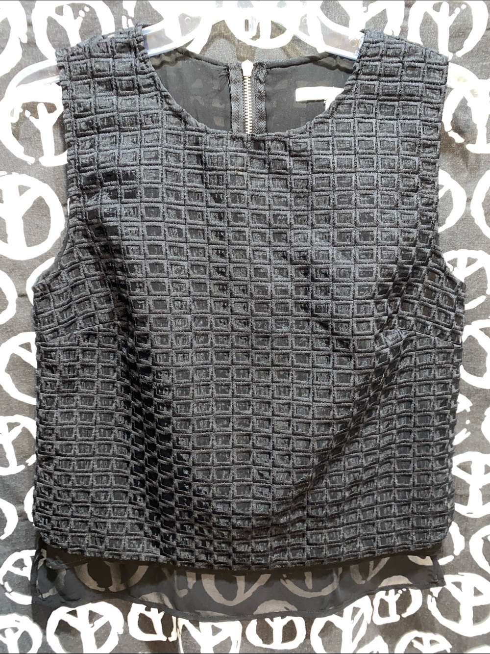 ENDLESS ROSE BLK TANK RECTANGLE EMBOSSED PRINT REAR ZIP SZ S